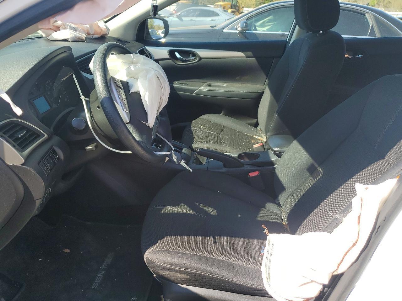 2016 Nissan Sentra S - Фото 7