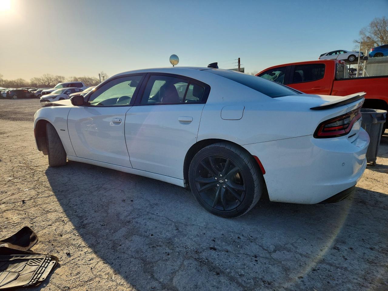 2017 Dodge Charger R - Фото 2