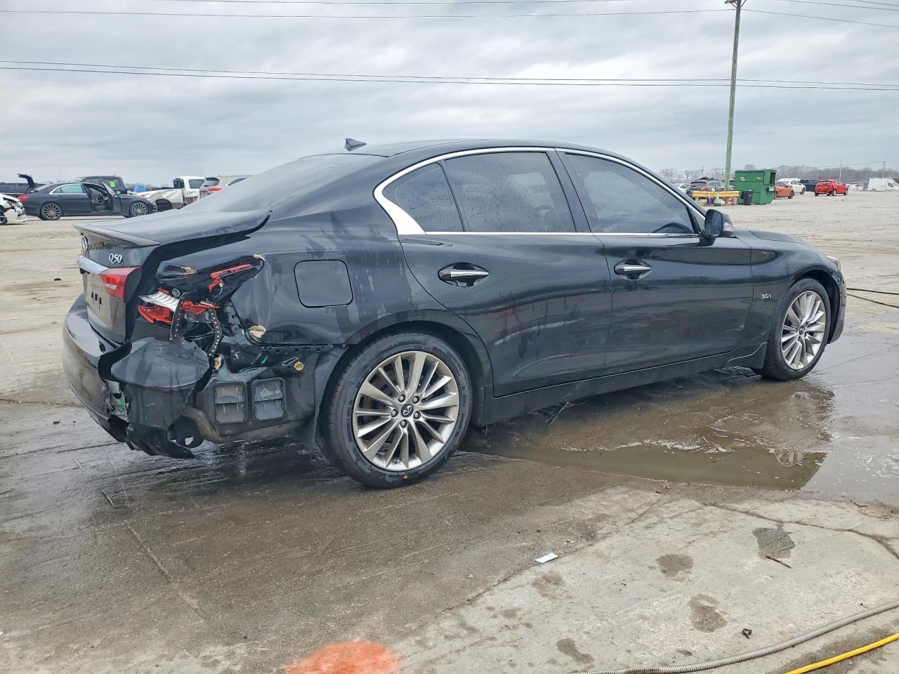 2019 Infiniti Q50 3.0T Luxe - Фото 3