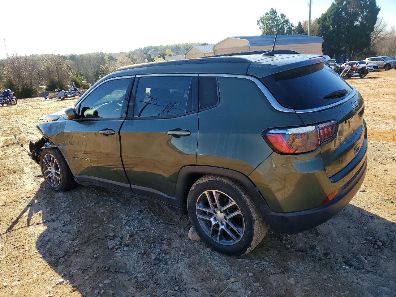 2020 Jeep Compass Latitude - Фото 2