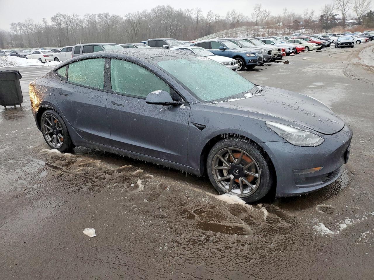 2021 Tesla Model 3 - Фото 4