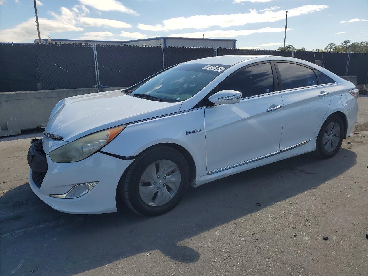 2015 Hyundai Sonata Hybrid Base