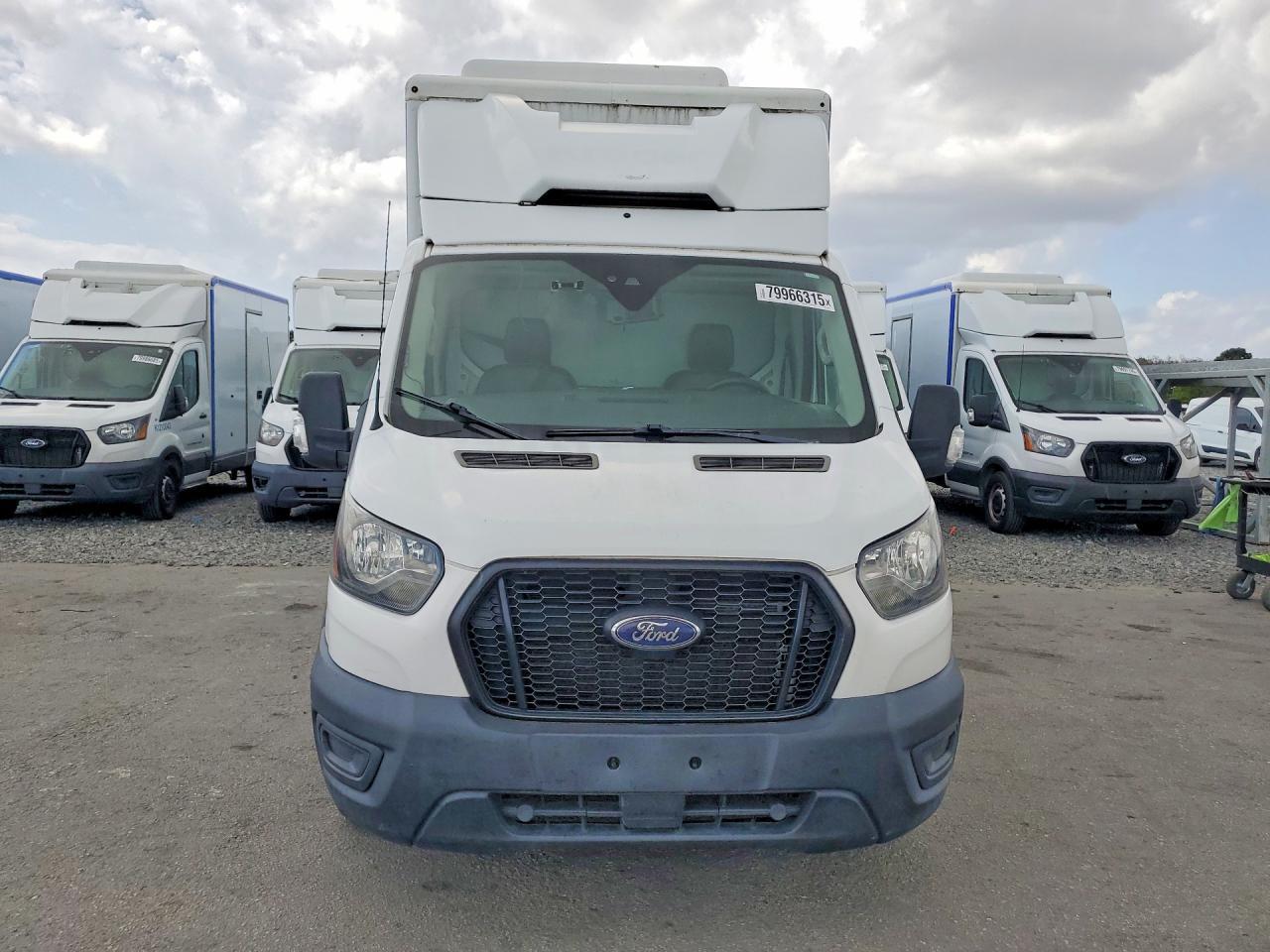 2020 Ford Transit Delivery Truck - Image 5