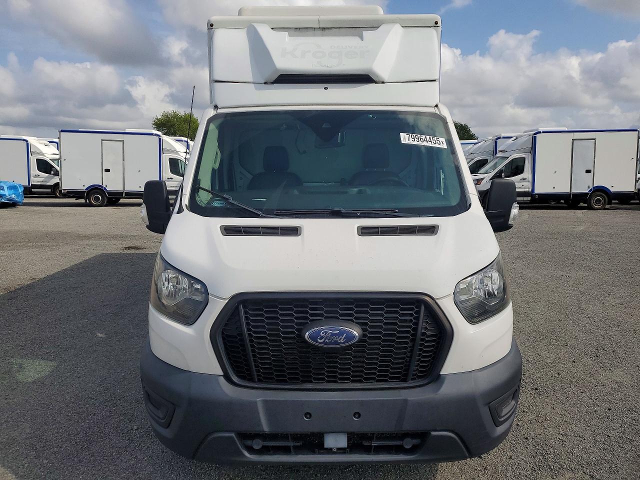 2020 Ford Transit Delivery Truck - Image 5