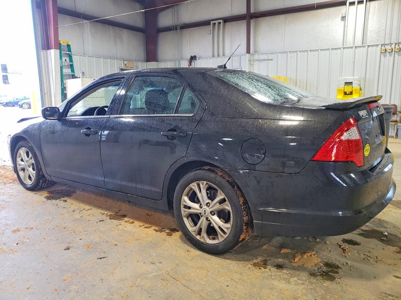 2012 Ford Fusion Se - Image 2
