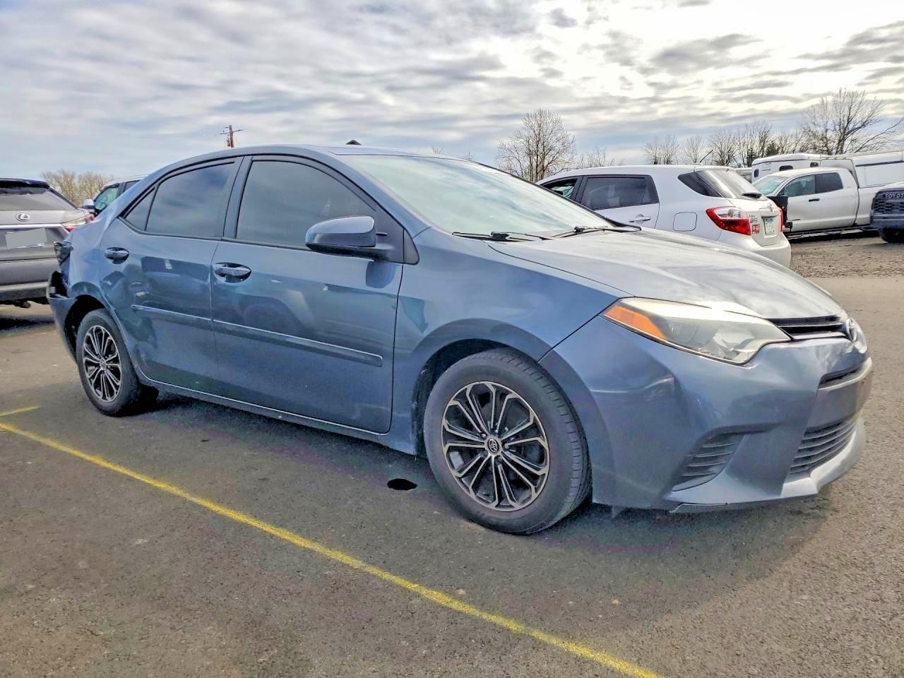 2014 Toyota Corolla Le - Image 4