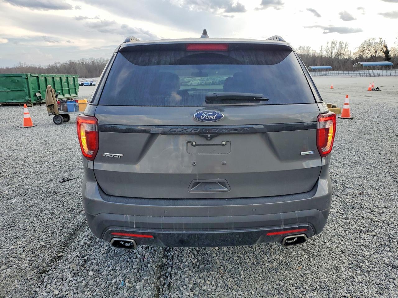 2016 Ford Explorer Sport - Фото 6