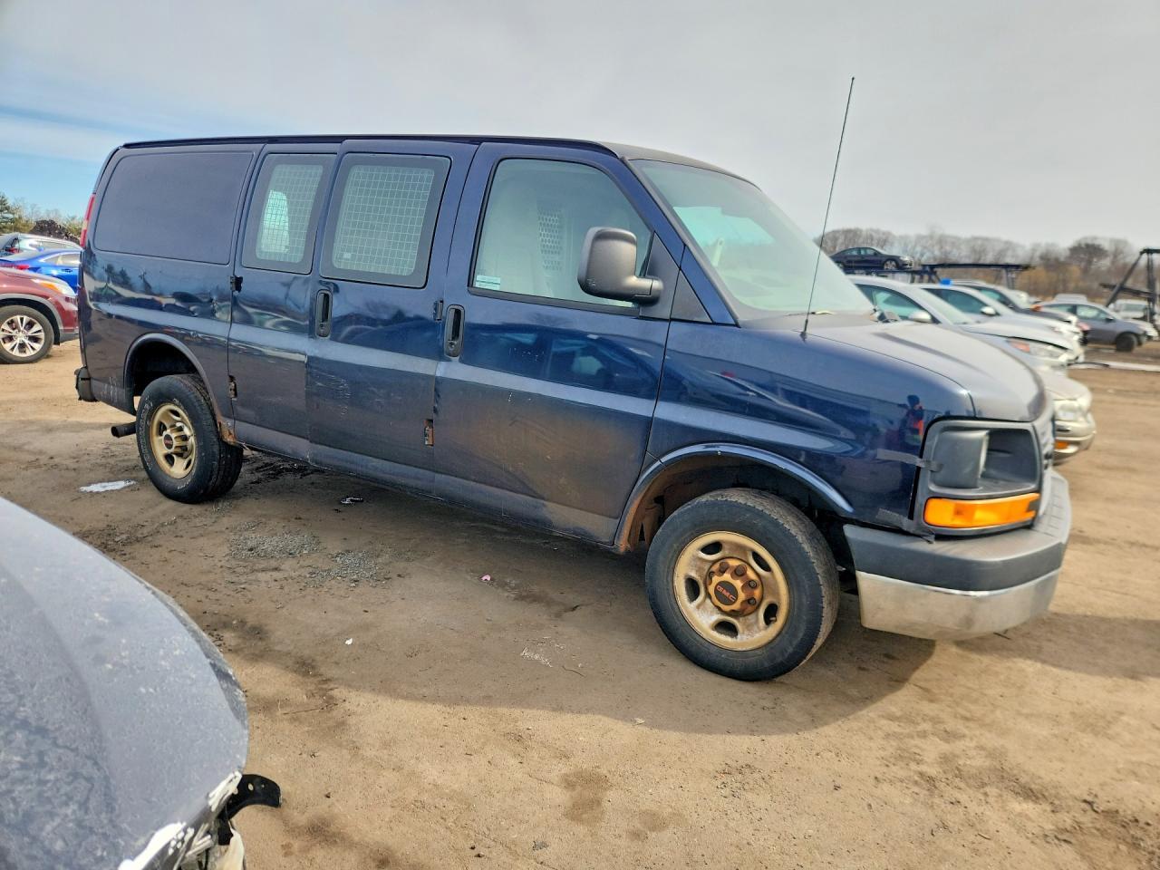 2012 GMC Savana G2500 - Фото 4