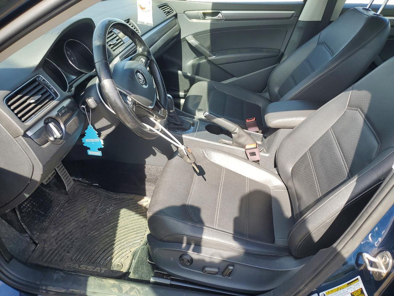 2018 Volkswagen Passat S - Image 7