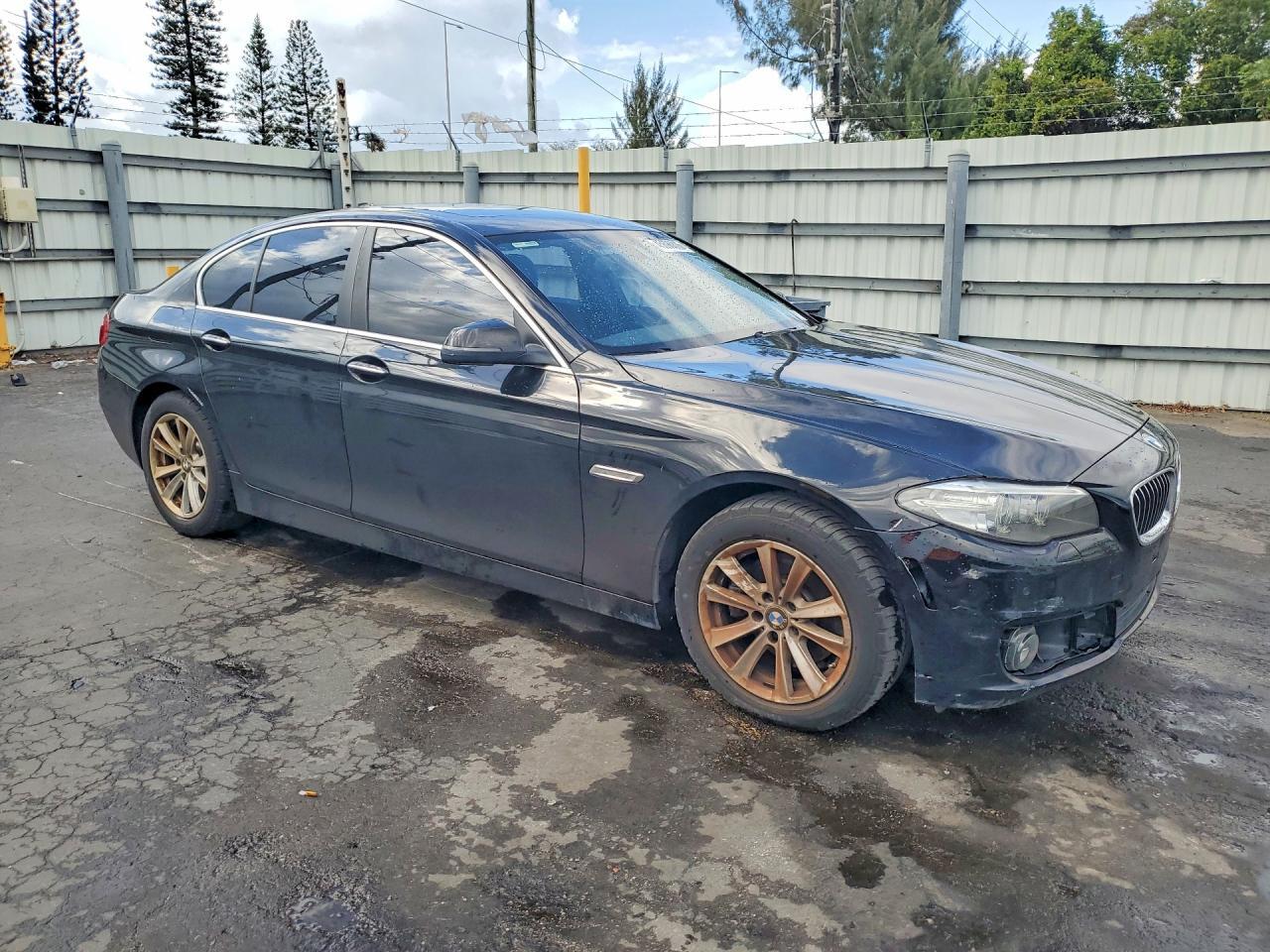 2016 BMW 528 I - Image 4