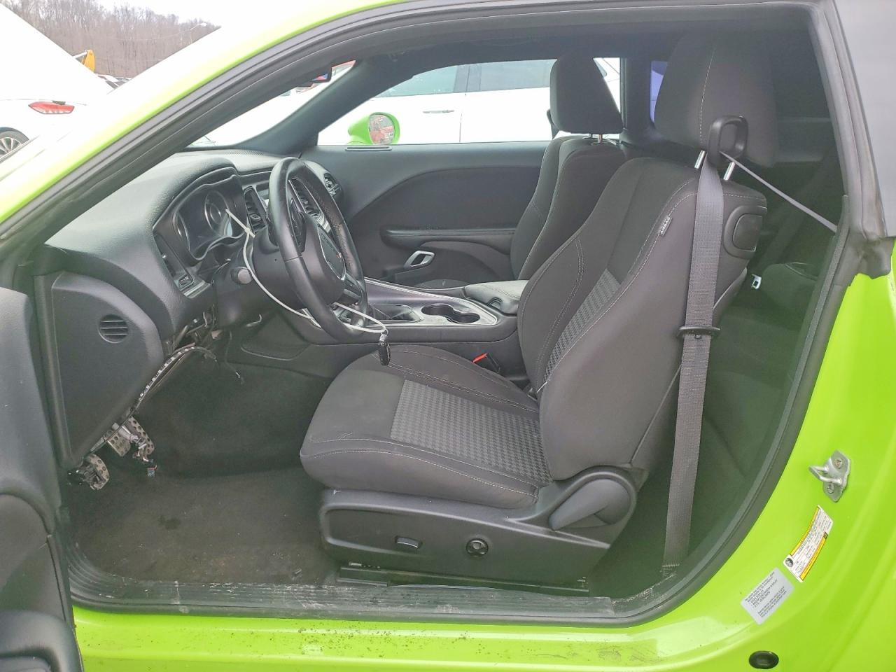 2015 Dodge Challenger Sxt - Image 7