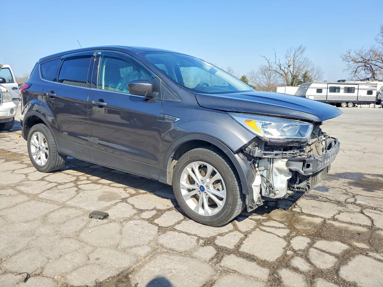 2019 Ford Escape Se - Фото 4