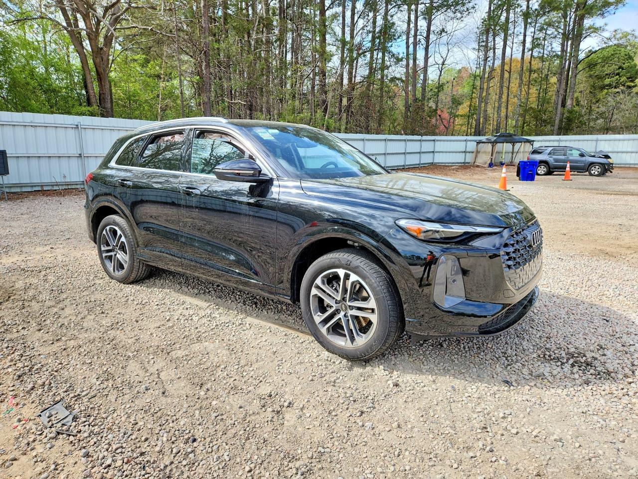 2025 Audi Q5 Premium - Image 4