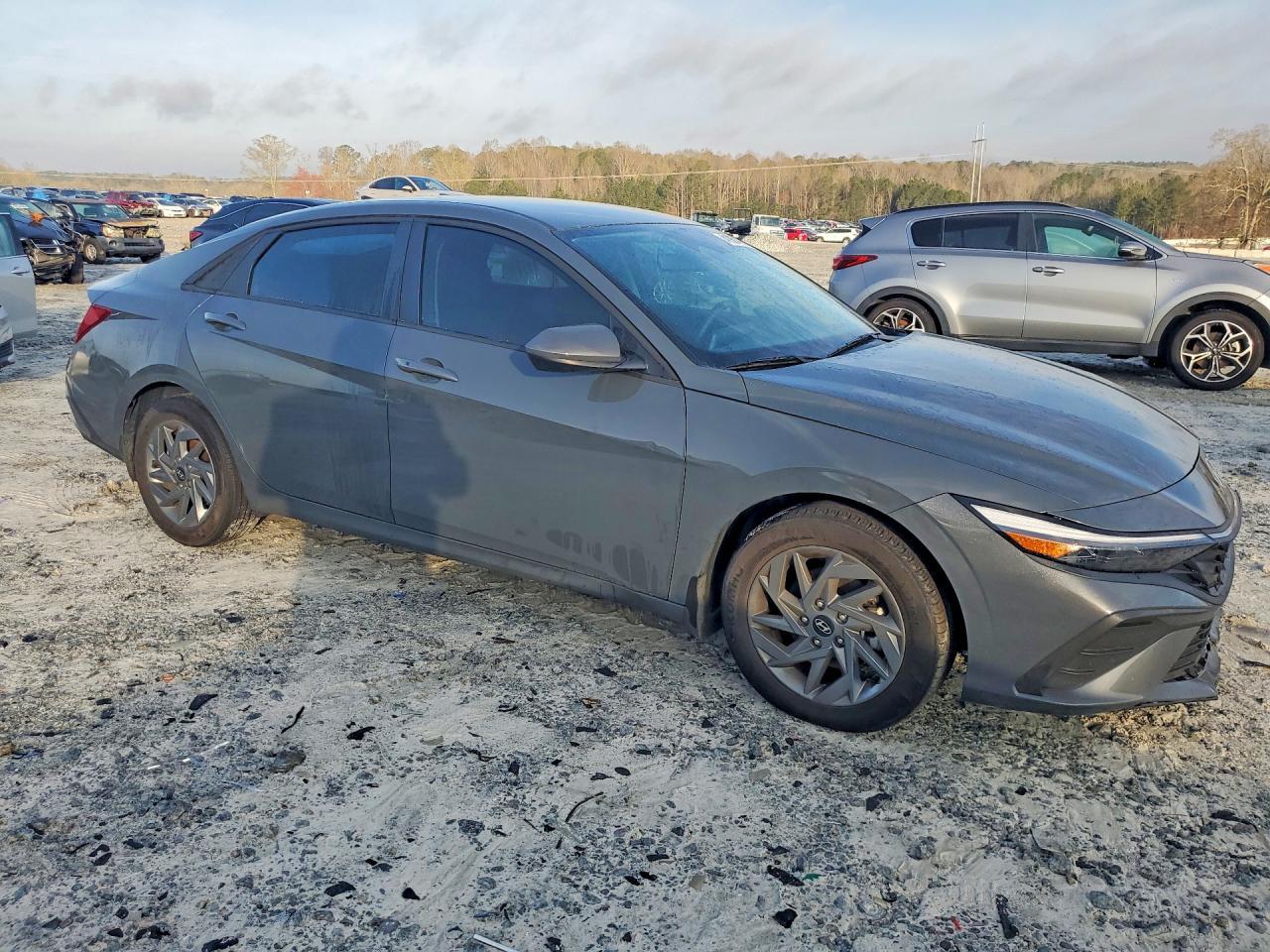 2024 Hyundai Elantra Sel - Image 4
