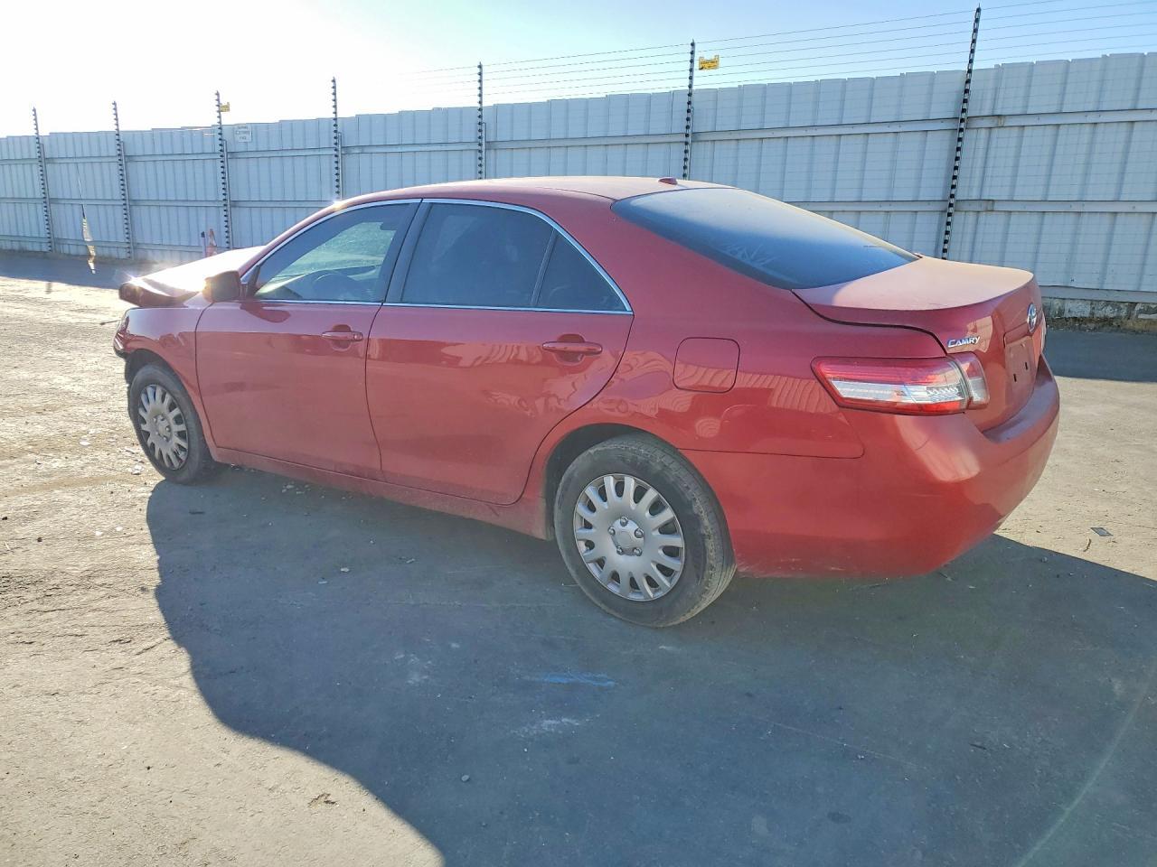 2011 Toyota Camry Le - Image 2