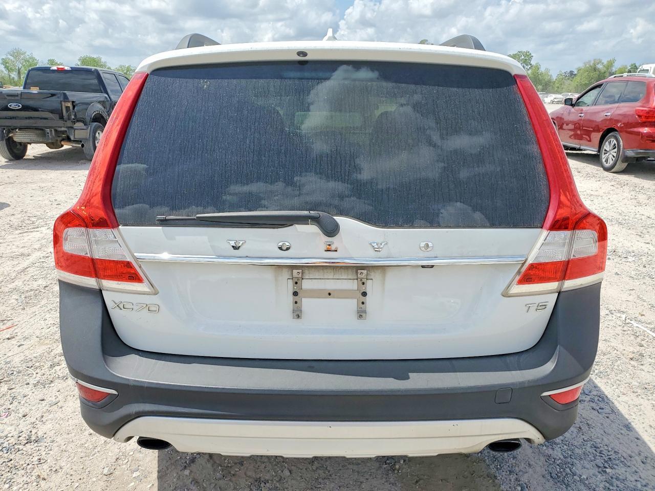 2016 Volvo Xc70 T5 Premier - Image 6