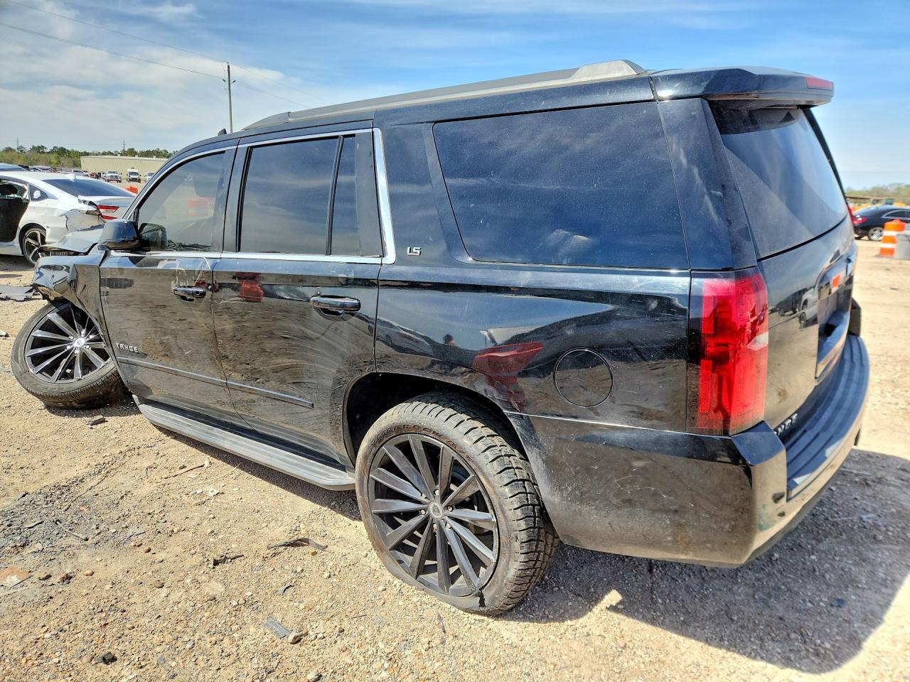 2016 Chevrolet Tahoe C1500 Ls - Фото 2