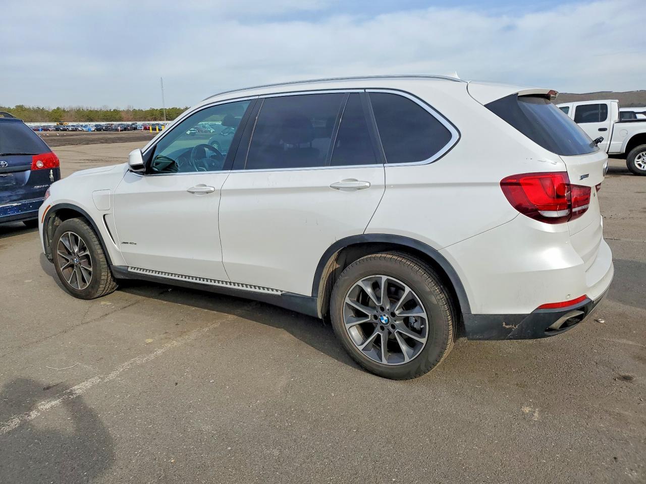 2016 BMW X5 Xdr40E - Image 2