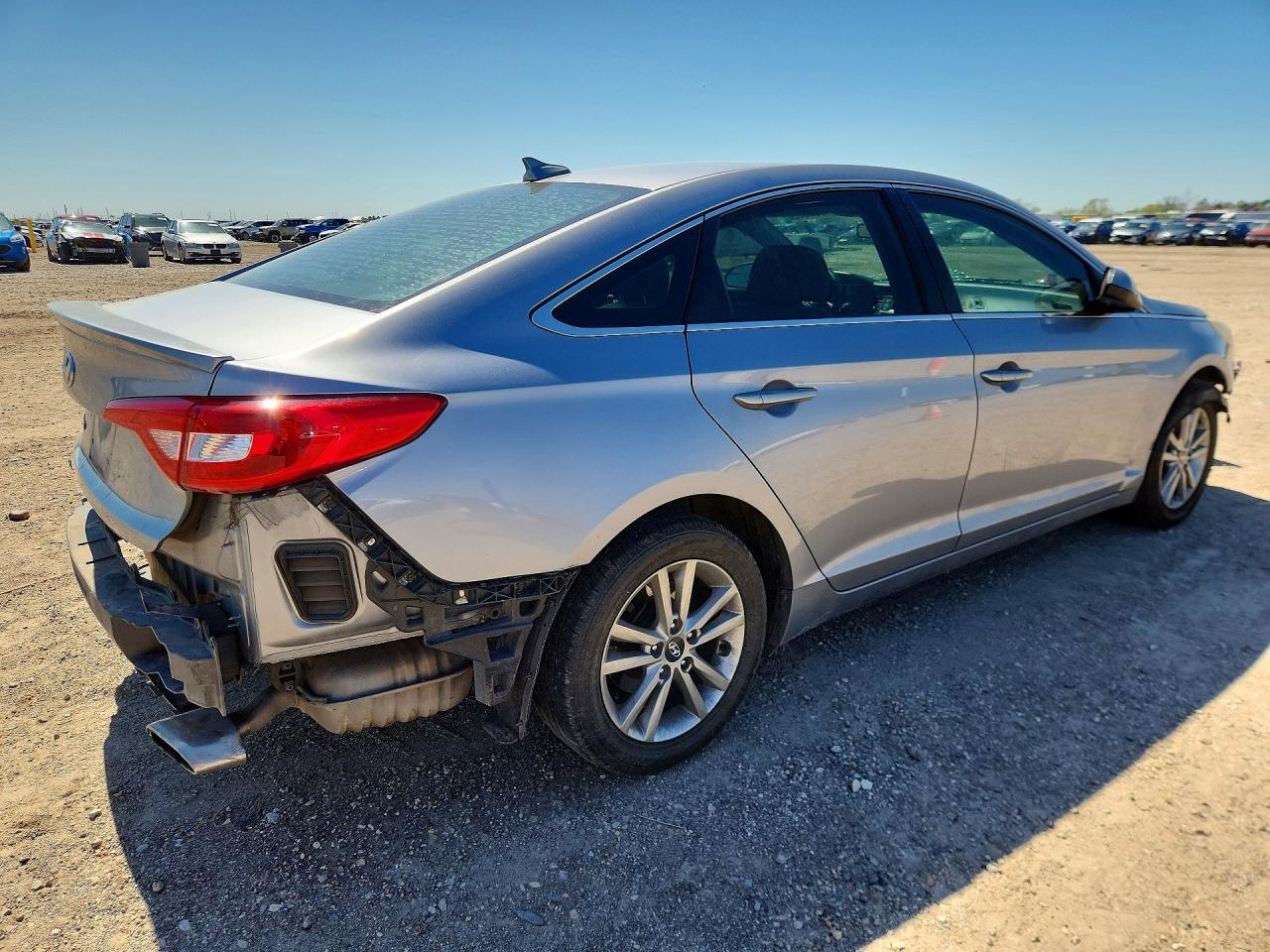 2017 Hyundai Sonata - Фото 3