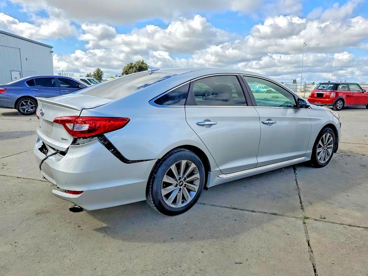 2017 Hyundai Sonata Sport - Фото 3