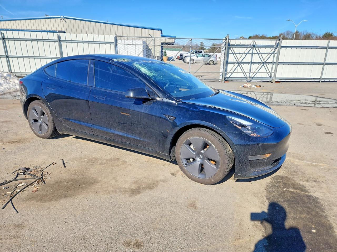 2022 Tesla Model 3 - Фото 4
