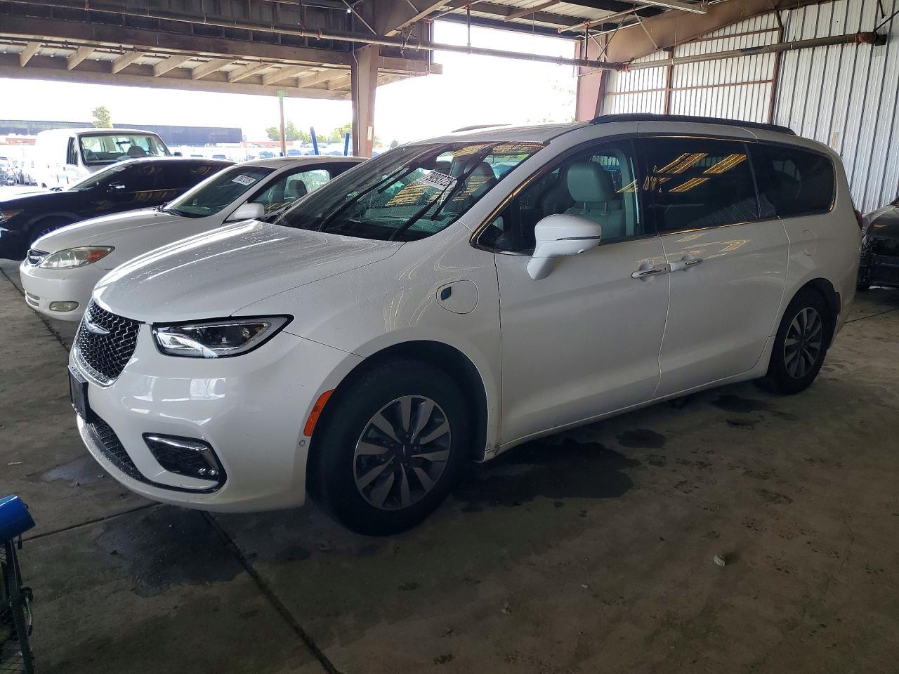 2021 Chrysler Pacifica Hybrid Touring L