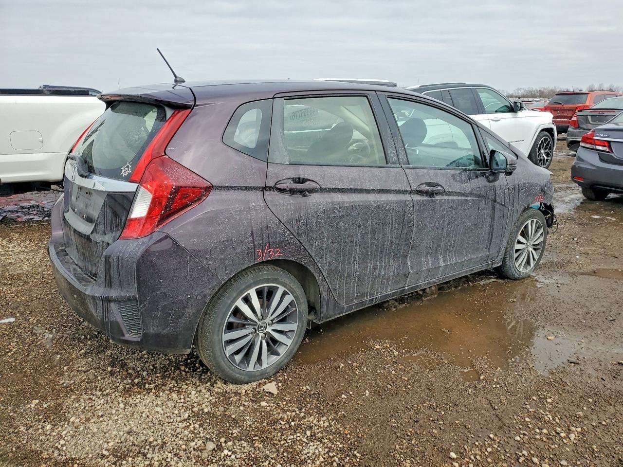 2017 Hond Fit Ex - Image 3