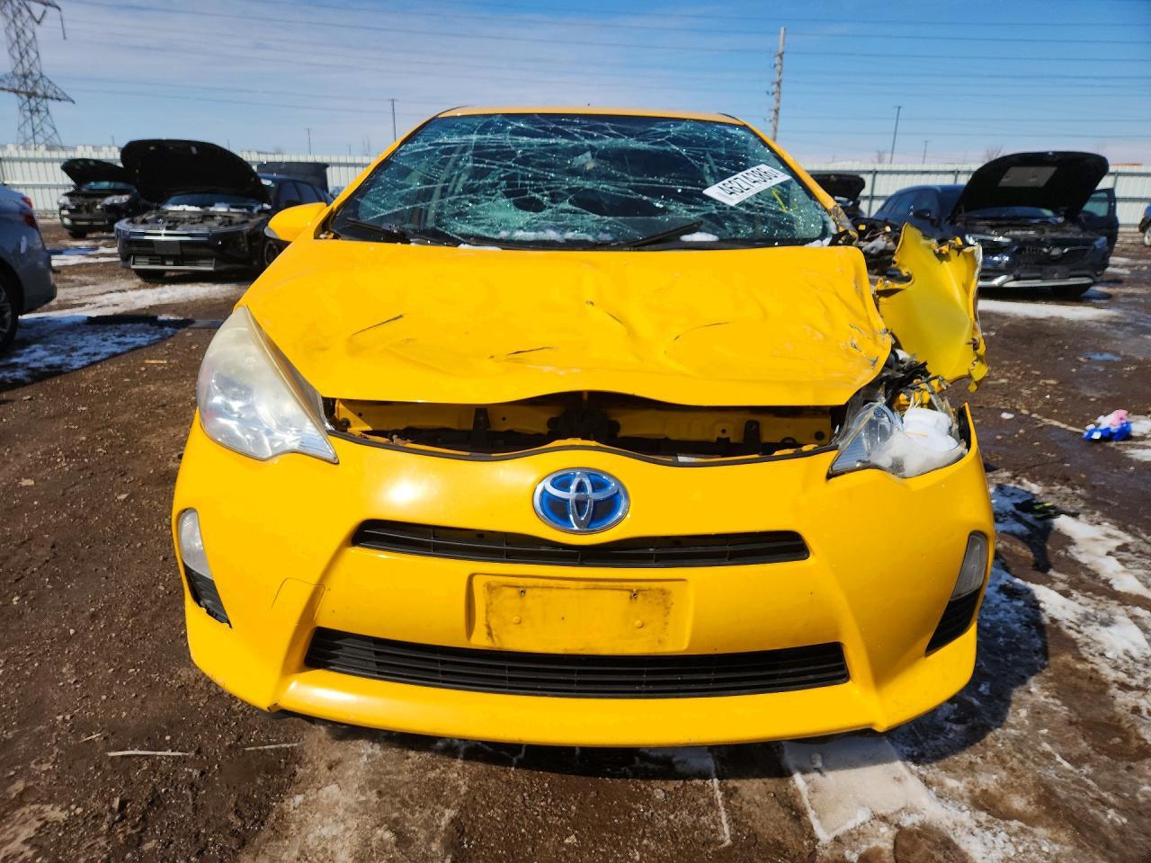 2014 Toyota Prius C Two - Фото 5
