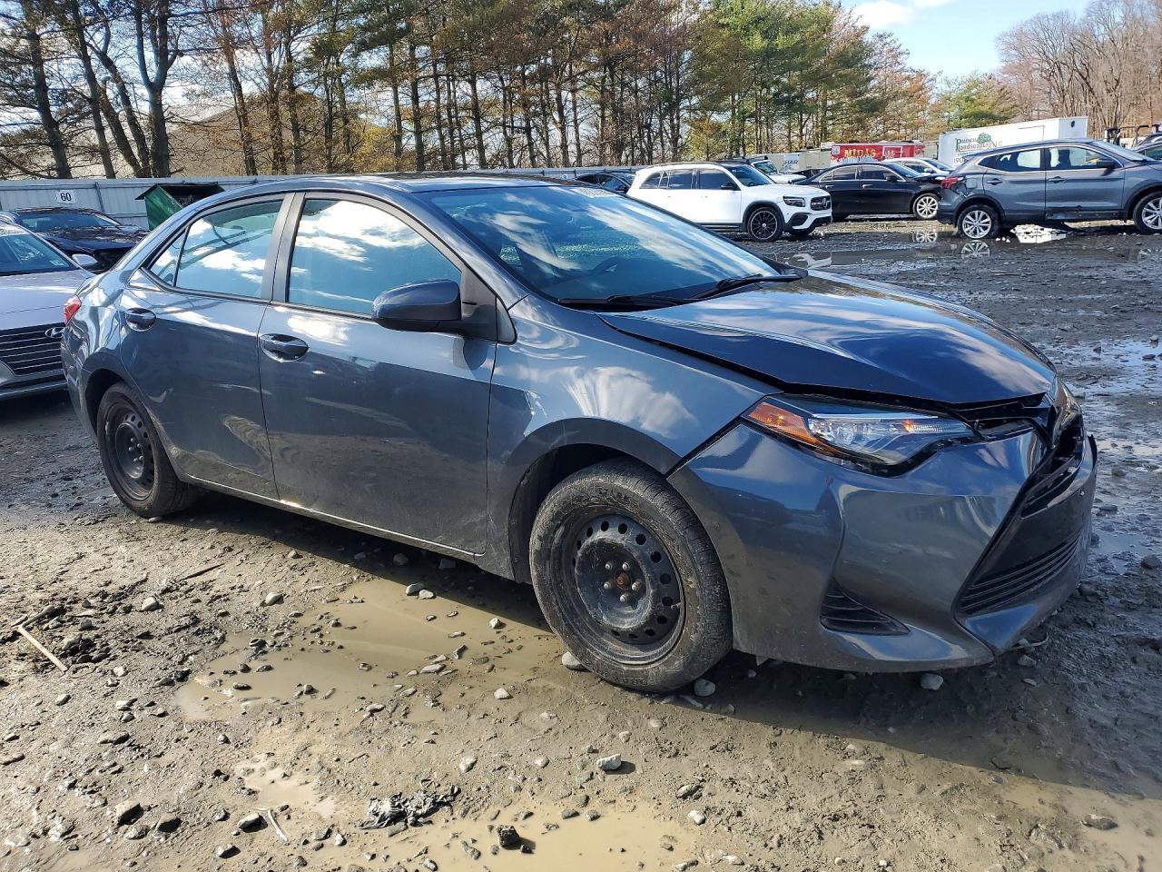 2017 Toyota Corolla Le - Фото 4