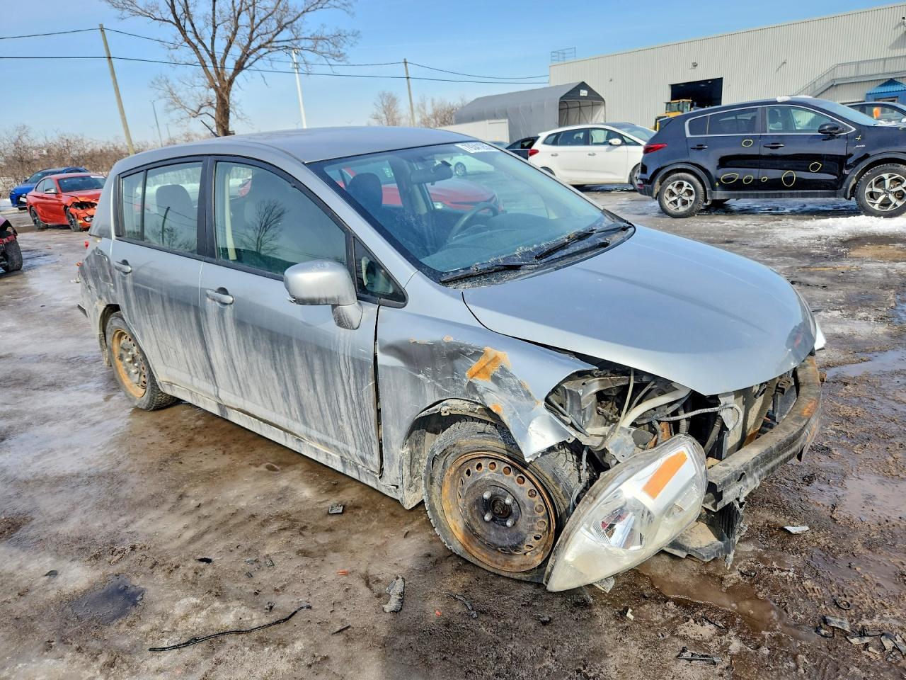 2011 Nissan Versa 1.8 S - Фото 4