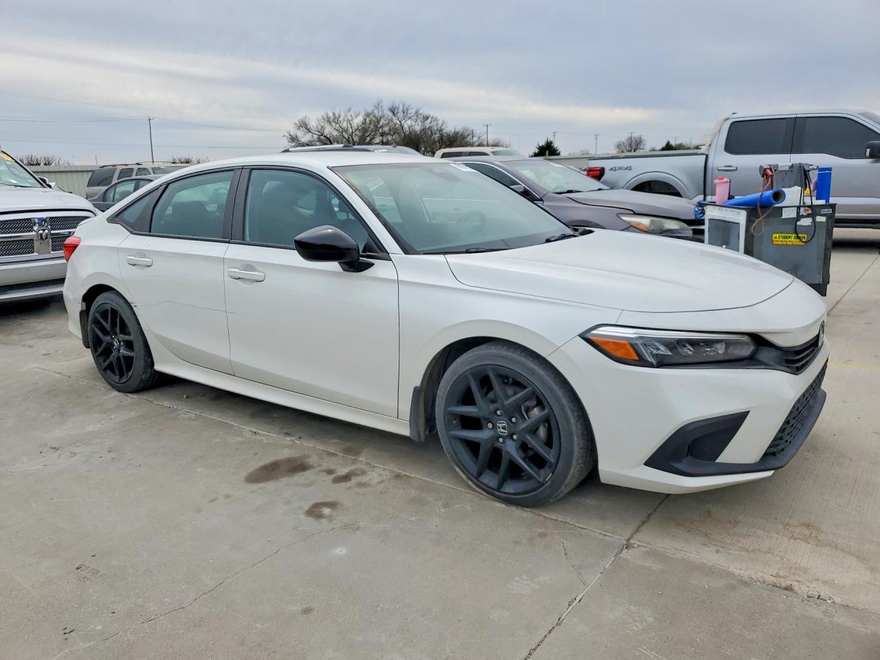 2023 Honda Civic Sport - Image 4