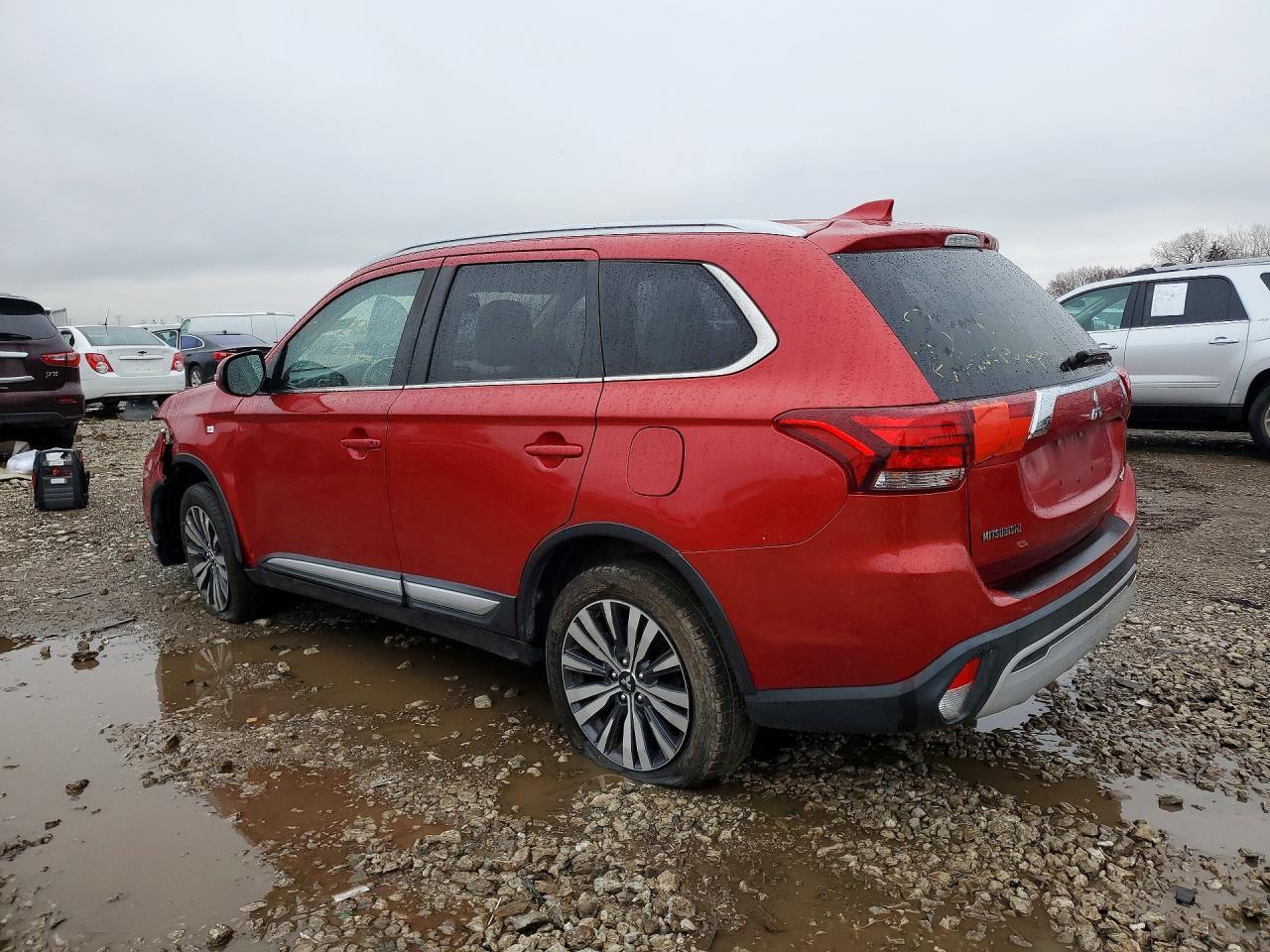 2019 Mitsubishi Outlander Se - Image 2