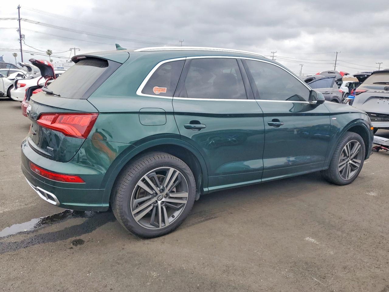 2020 Audi Q5 E Premium Plus - Фото 3