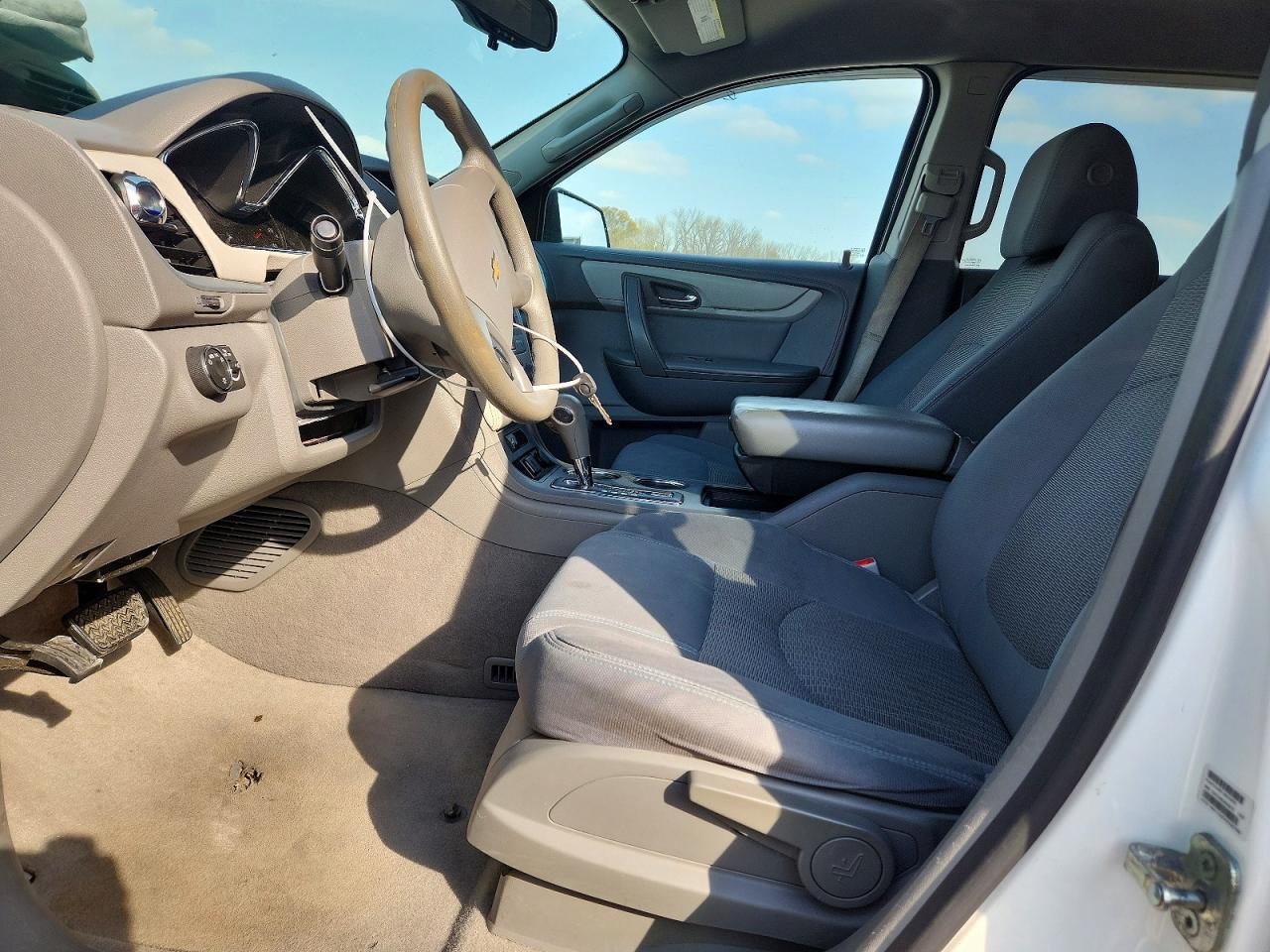 2015 Chevrolet Traverse Ls - Image 7