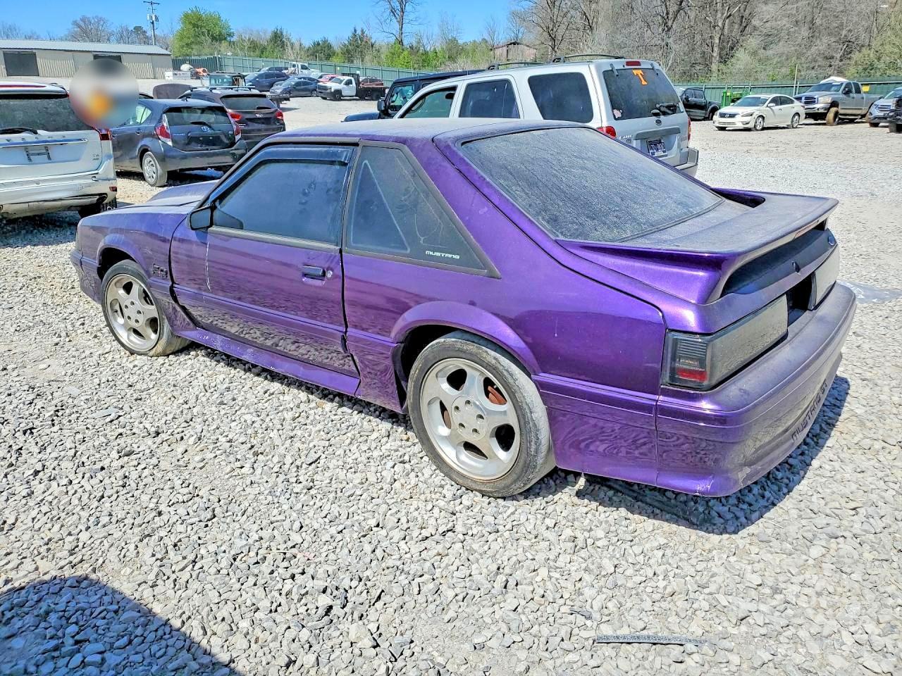 1990 Ford Mustang Gt - Фото 2