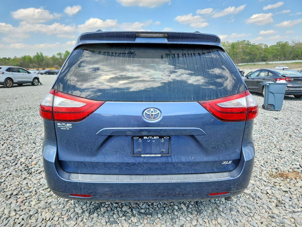 2015 Toyota Sienna Xle 8-Passenger - Фото 6