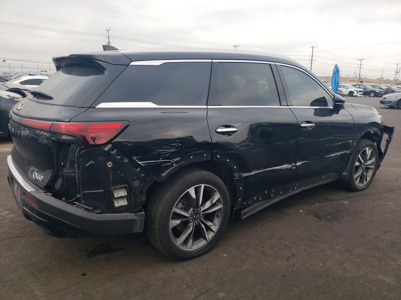 2023 Infiniti Qx60 Luxe - Image 3