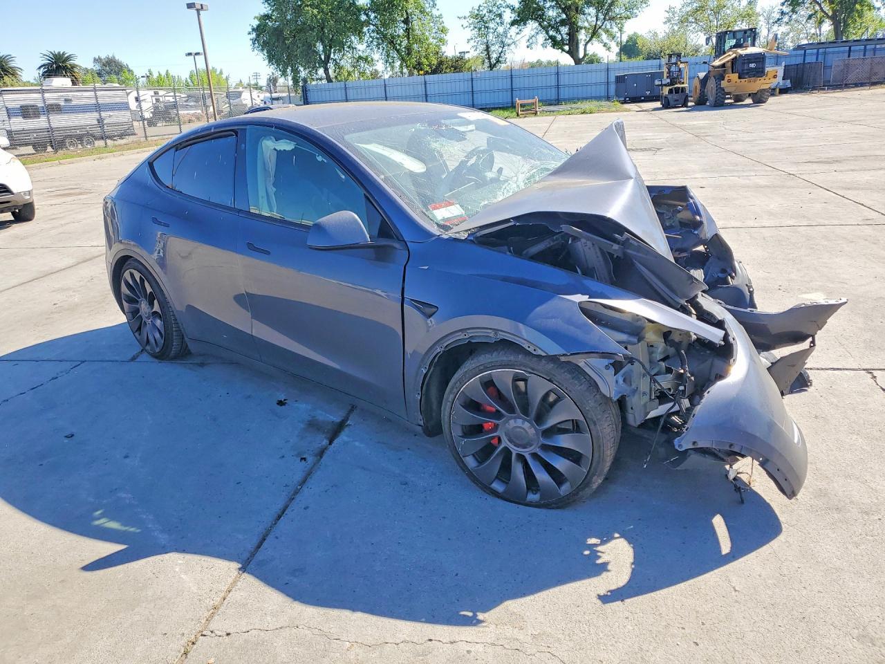 2023 Tesla Model Y - Фото 4