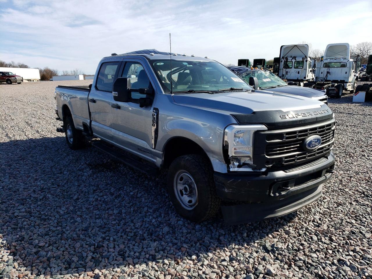 2024 Ford F350 - Image 4