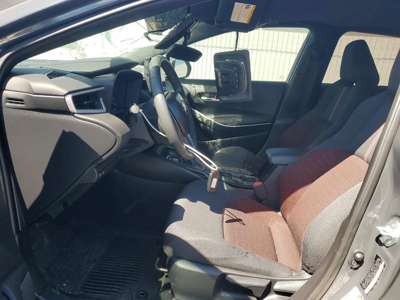 2025 Toyota Corolla Se - Image 7