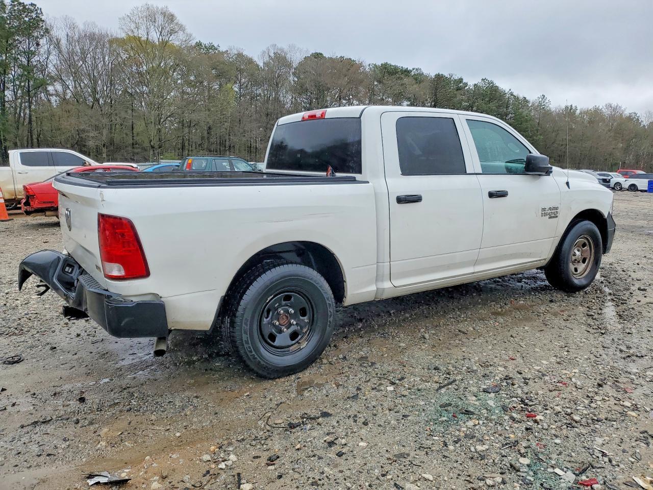 2019 Ram 1500 Classic Tradesman - Image 3