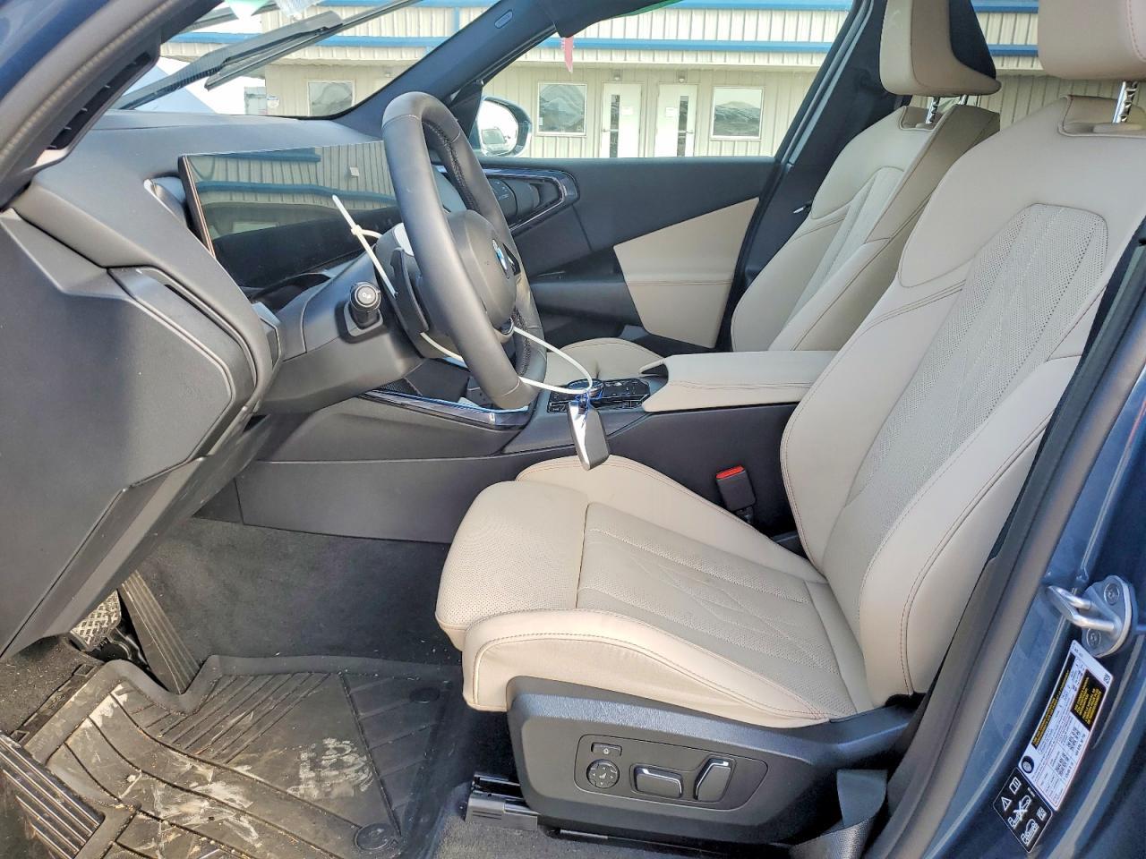 2025 BMW X3 30 xDrive - Image 7