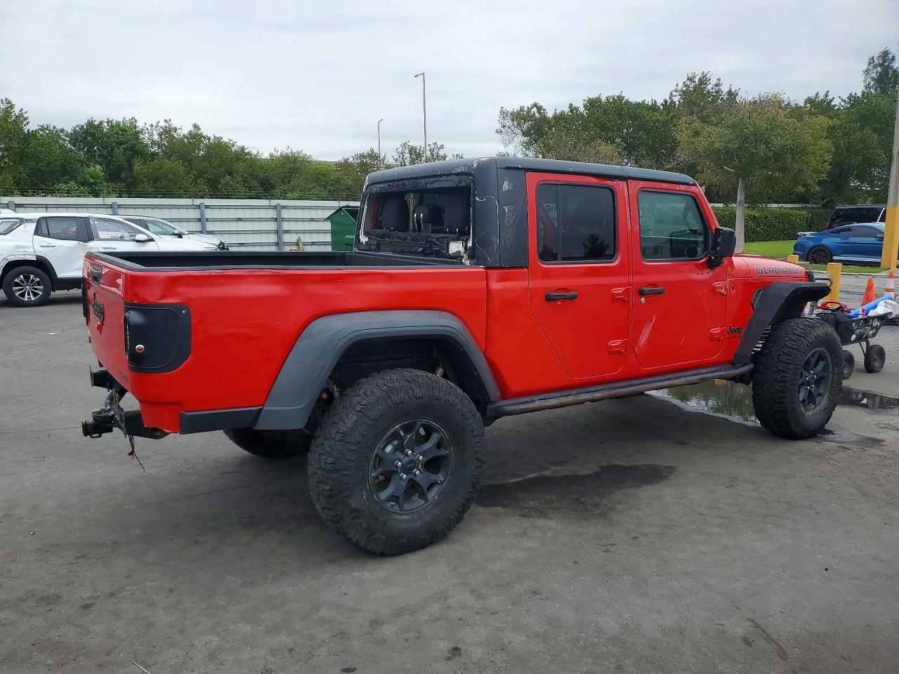 2020 Jeep Gladiator Sport - Фото 3