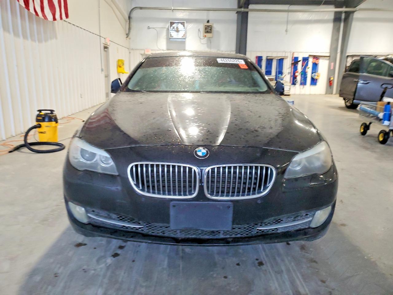 2011 BMW 528 I - Фото 5
