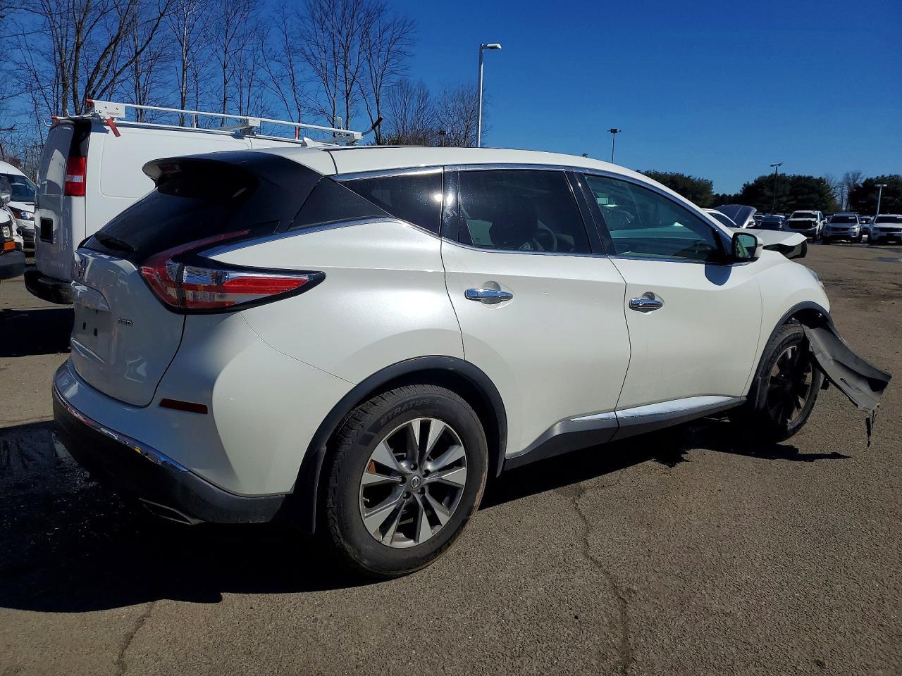2015 Nissan Murano S - Фото 3