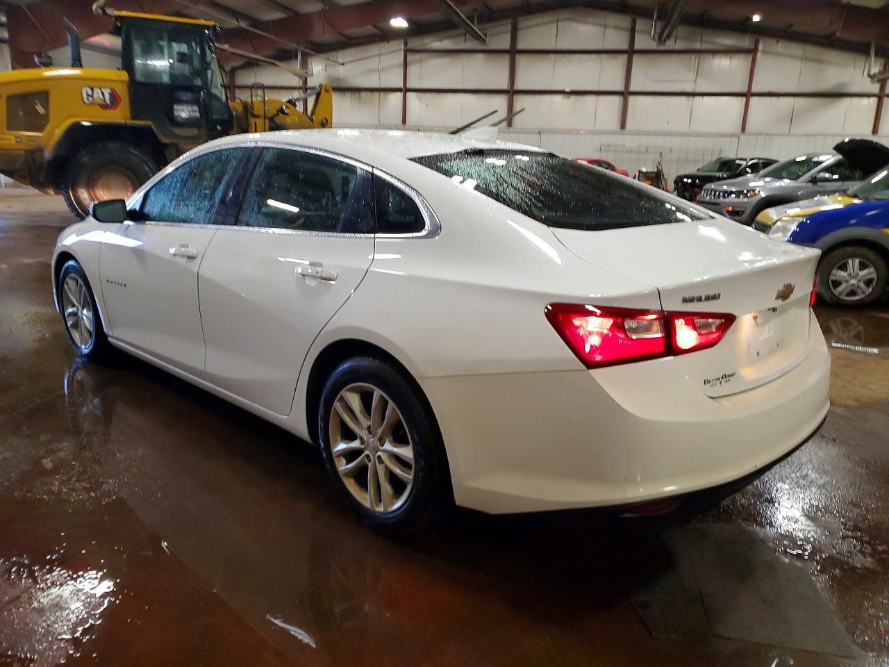 2017 Chevrolet Malibu Lt - Фото 2