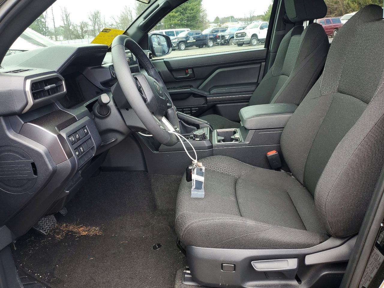 2025 Toyota 4Runner Sr5 - Image 7
