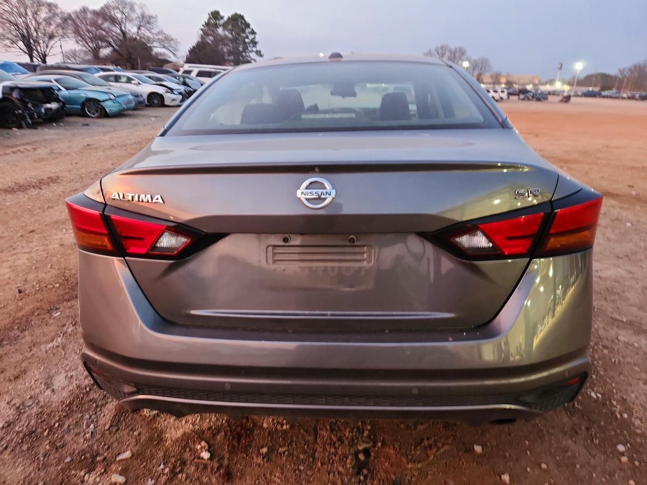 2021 Nissan Altima 2.5 Sr - Фото 6