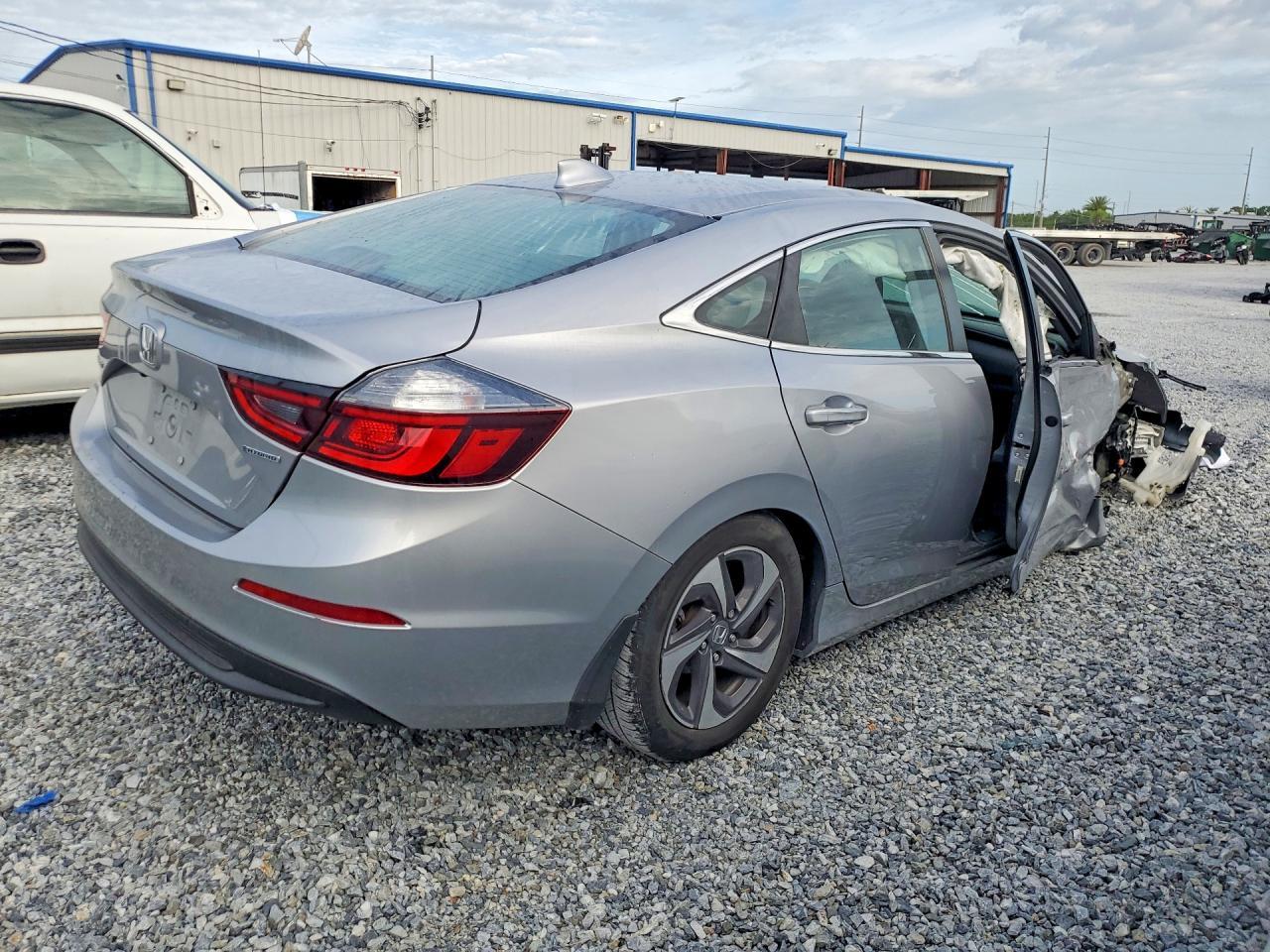 2019 Honda Insight Ex - Фото 3