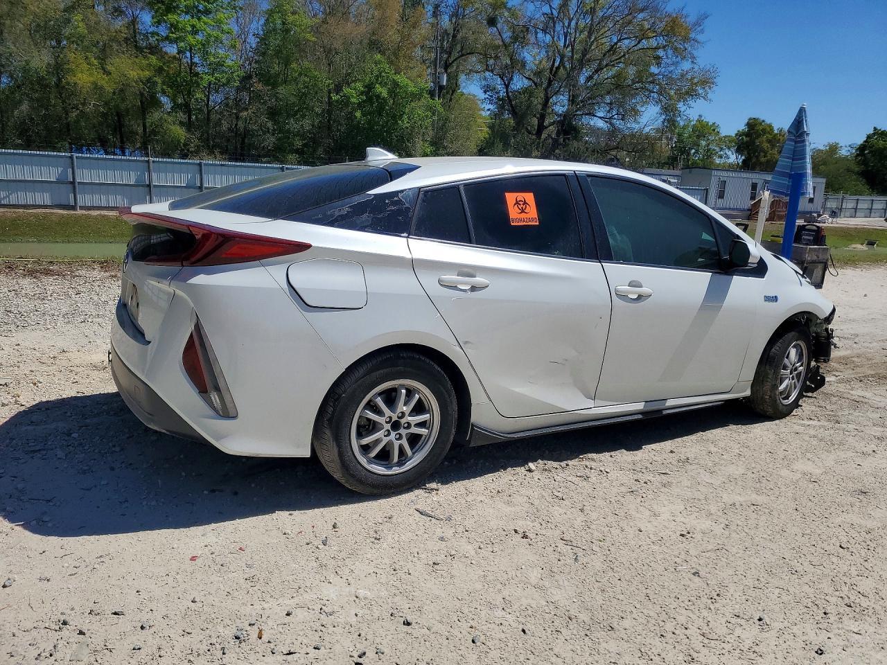 2017 Toyota Prius Prime Premium - Фото 3